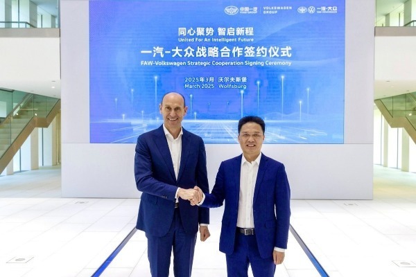 Bond blossoms between EU, domestic carmakers