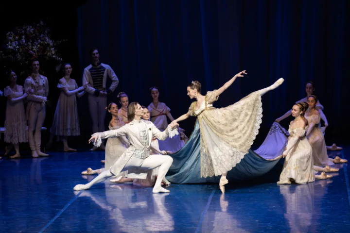 'A Midsummer Night's Dream' enchants Beijing!