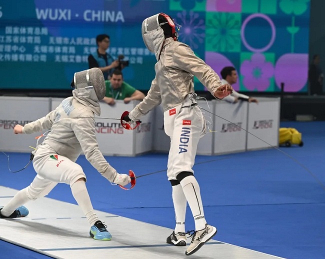 Junior fencing world championships open in Wuxi