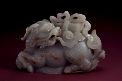 Ancient jade beast brings books and good fortune