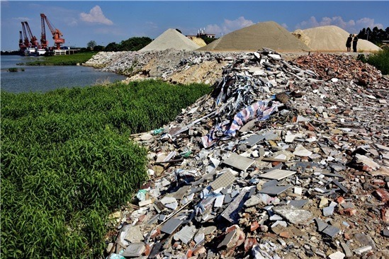 Courts to take tough stance against solid waste pollution