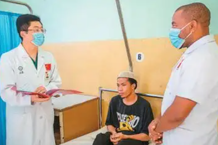 Chinese doctors provide smiles to children born with cleft lip in Tanzania