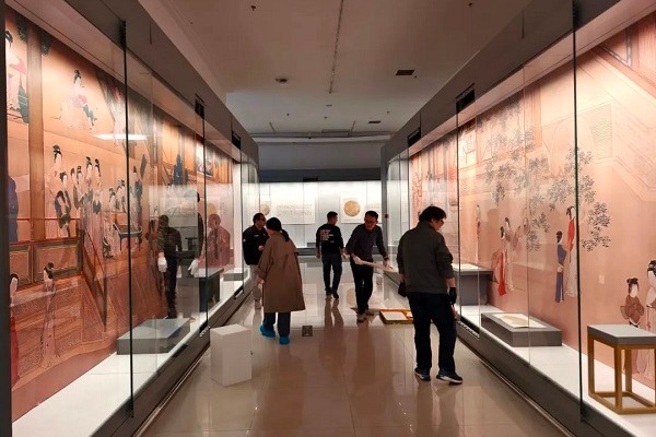 Baotou Museum holds Qing Dynasty art exhibition