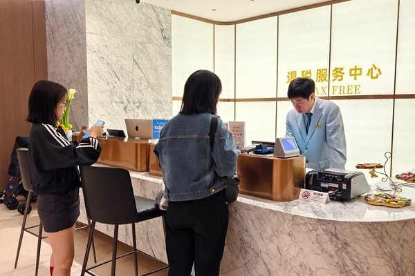 Instant refunds boost Hangzhou's appeal to global shoppers