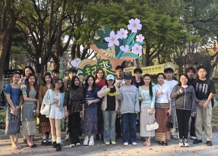 Intl students tell Nantong stories to the world