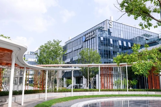 Professional AI trainers in demand to reshape LLM landscape