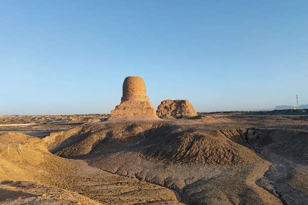 Mo'er Temple ruins witness 900-year Buddhist history in Kashgar