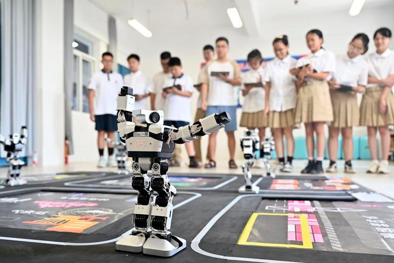 Guangdong launches AI education from early age