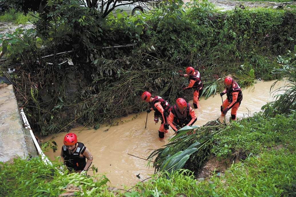 Rainfall in Guangdong triggers emergency measures