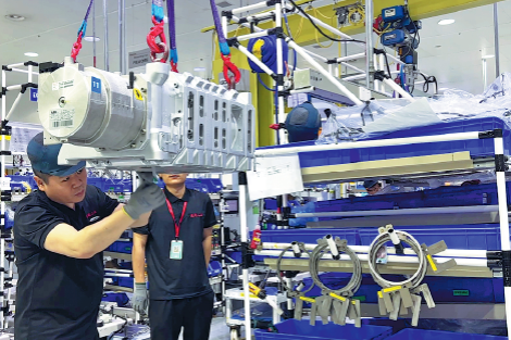 Foreign firms deepen roots, strive for localization