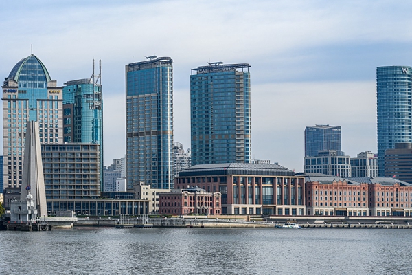 Shanghai releases 10 major missions on improving business environment