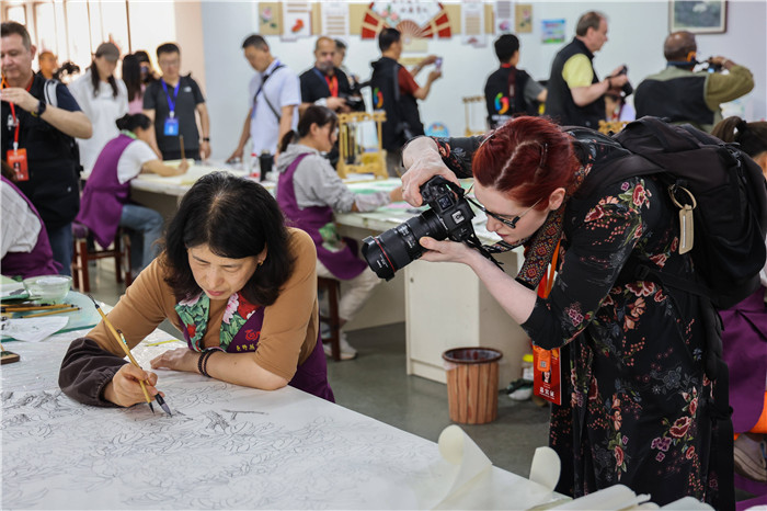 Intl photographers capture beauty of Shandong