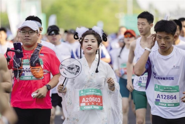Hohhot Half Marathon sets new attendance record