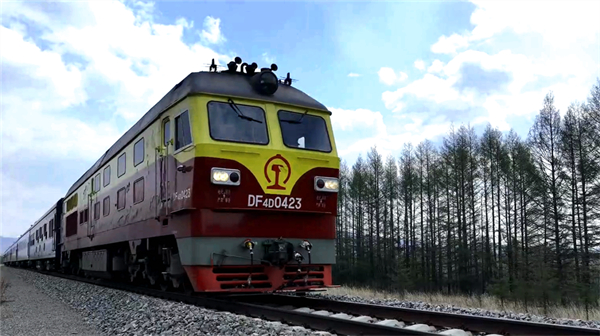 Inner Mongolia launches Greater Hinggan Mountain tourist train
