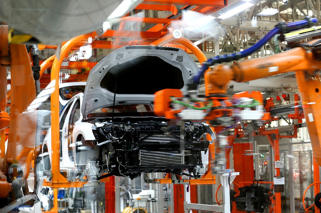 Carmakers expedite paying suppliers