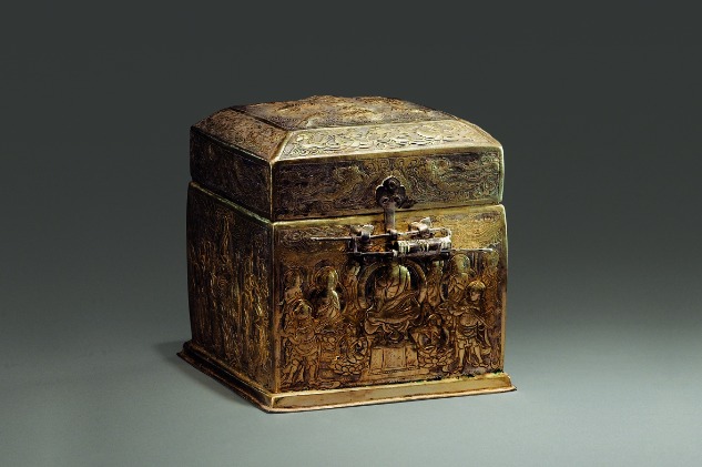 Tang Dynasty silver casket discovered at Famen Temple