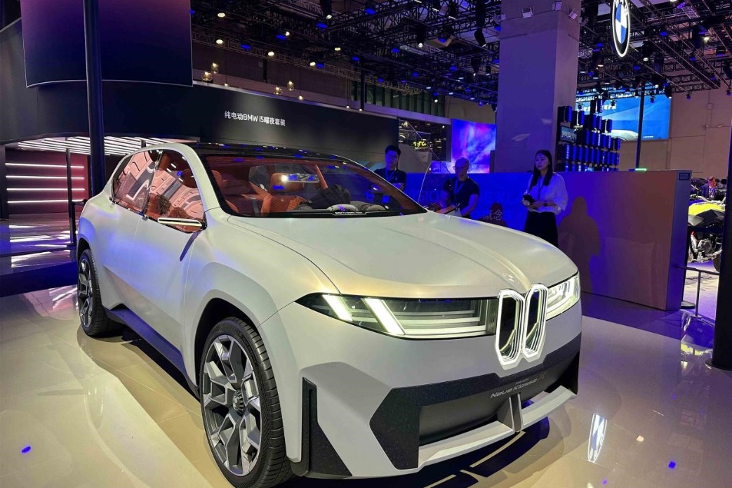 BMW urges online integrity, responsibility at internet forum