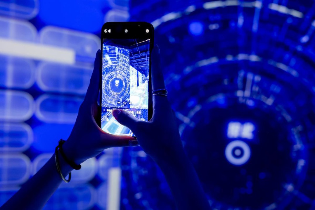 Tech meets art in Hong Kong showcase display