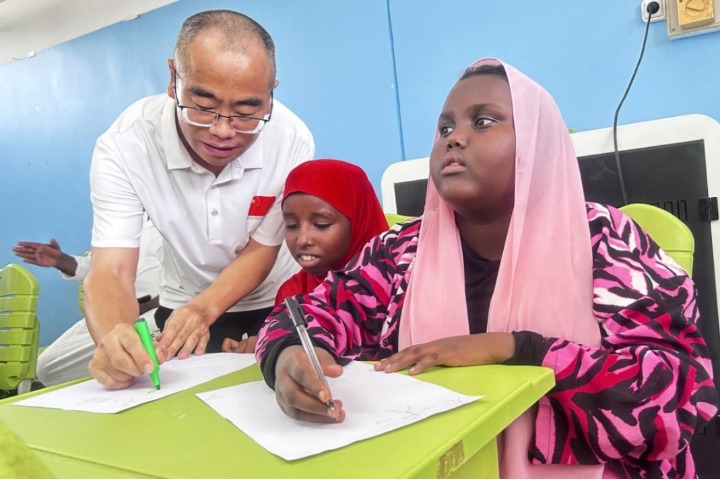 Shanxi to expand decades-long medical aid in Africa