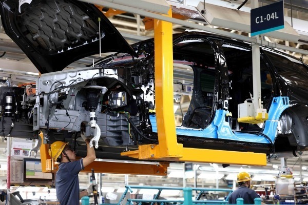 New energy vehicle industry gains speed in E China's Hefei