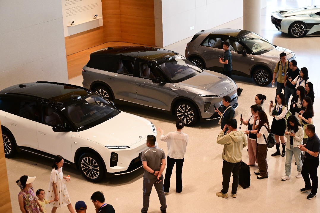 China's passenger car sector reports strong growth in June