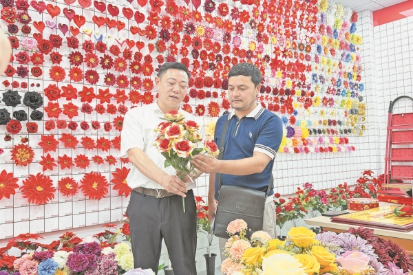 Yiwu sees upward trade with Central Asia Jan-May