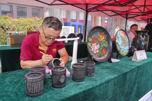 Shandong's summer fairs kickstart a feast for all