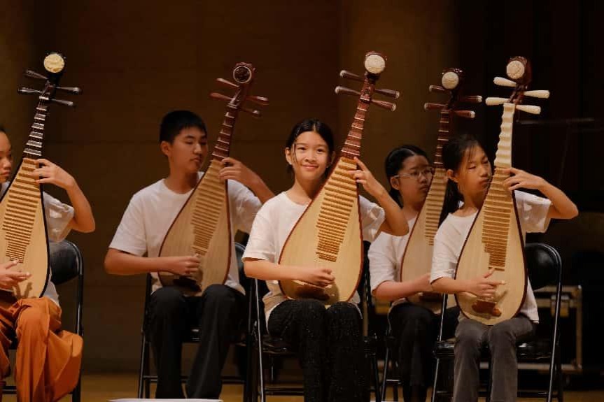 Young pipa enthusiasts play their hearts out at summer camp