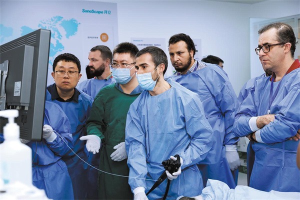 BRI exchanges share healthcare expertise