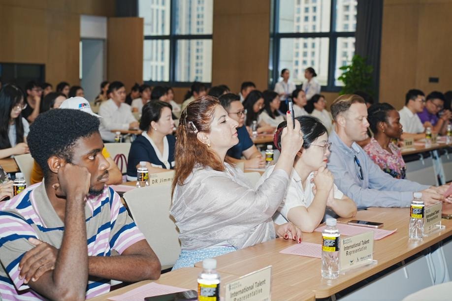 Hainan launches International Talent Club