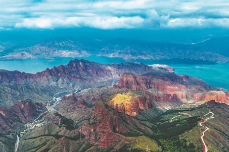 Tourism stretches beyond plateau