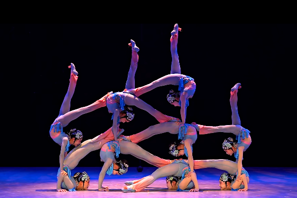 Hunan acrobats to take the world stage