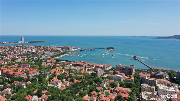 Serene portrait of Qingdao's old town in early summer