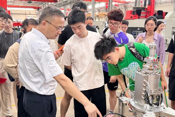 Students from globally prestigious universities intern in OVC