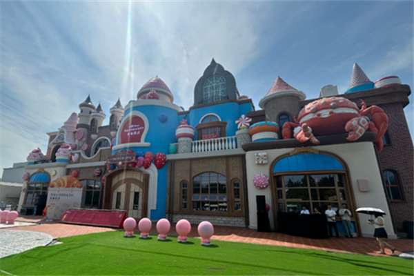 Lecker Bakery Castle opens in Taicang