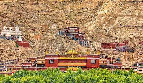 Sakya Monastery preserves relics and ancient texts