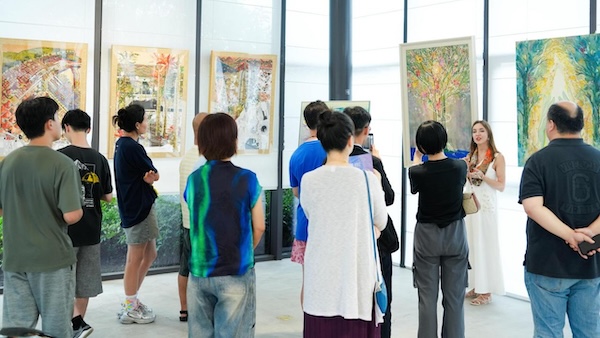 Russian turns village in Ningbo into cross-cultural art haven 