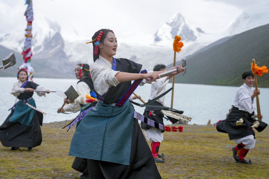 Prospering Xizang sees surge in overseas visitors