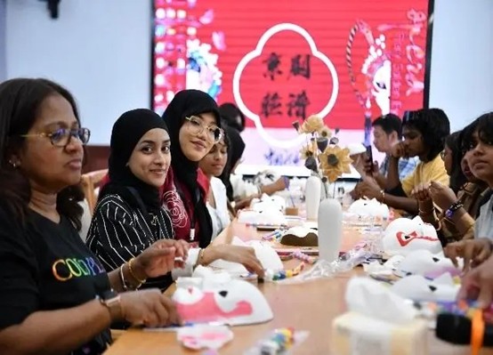 International summer school at Yangzhou Polytechnic University showcases China's cultural heritage, vocational education