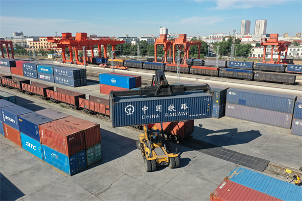 China-Europe Railway Express trains through Ereenhot surpass 20,000