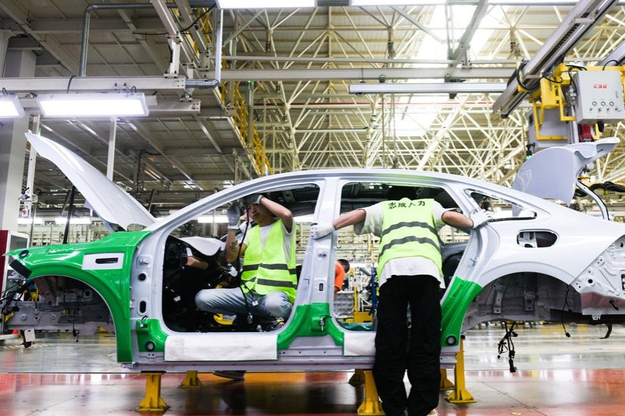 Chinese automaker Geely rolls out new plug-in hybrid in Guizhou