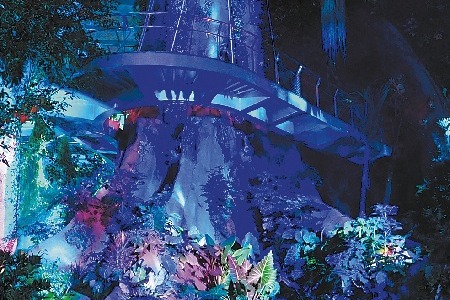 Culture park immerses visitors in illuminating nighttime activities