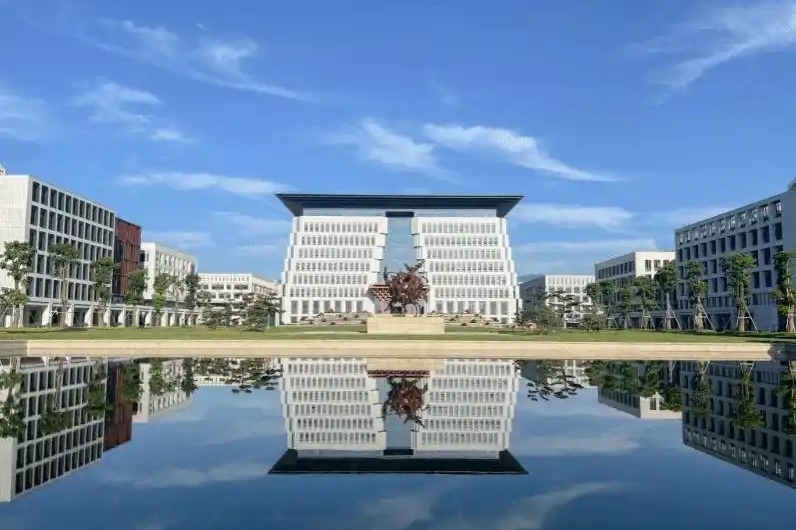 New research universities lure bright minds with prospects