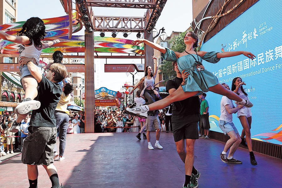 International dancers strum cross-cultural chords in Xinjiang