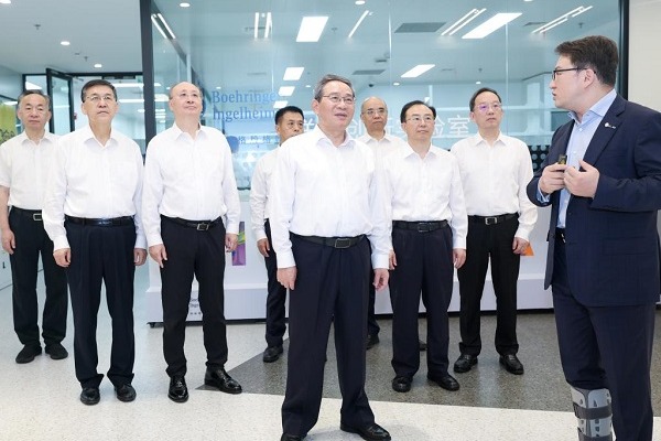 Chinese premier calls for sci-tech, policy support to boost bio-medicine industry