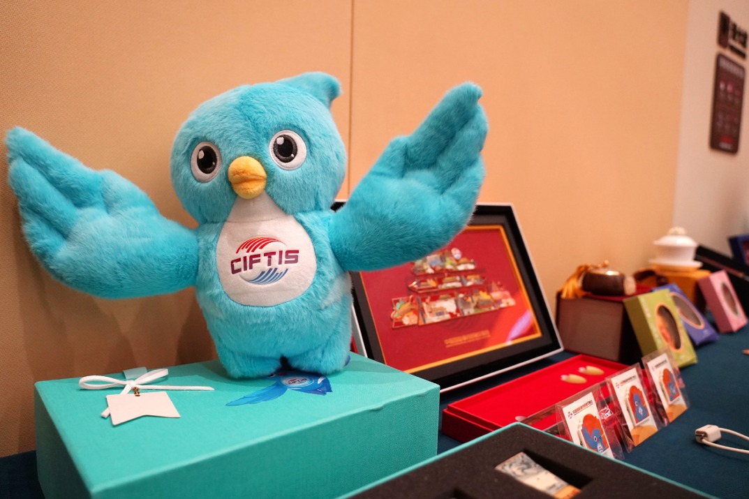 Export of trade in services a priority