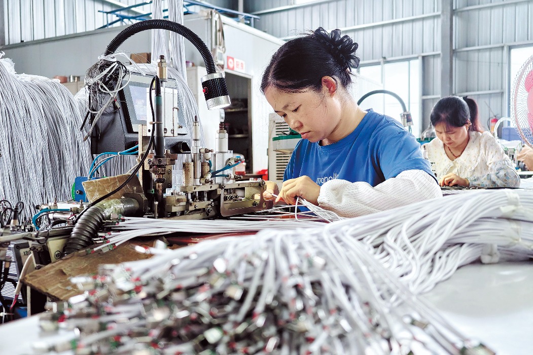 China-ASEAN trade cruising in high gear