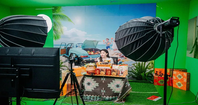 Hongqiao CBD's live-streaming economy boosts YRD