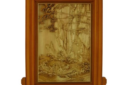 Explore contemporary Zhejiang woodcarving art at Beijing exhibition