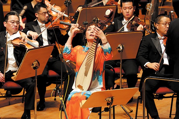 Virtuoso plucked to be resident artist